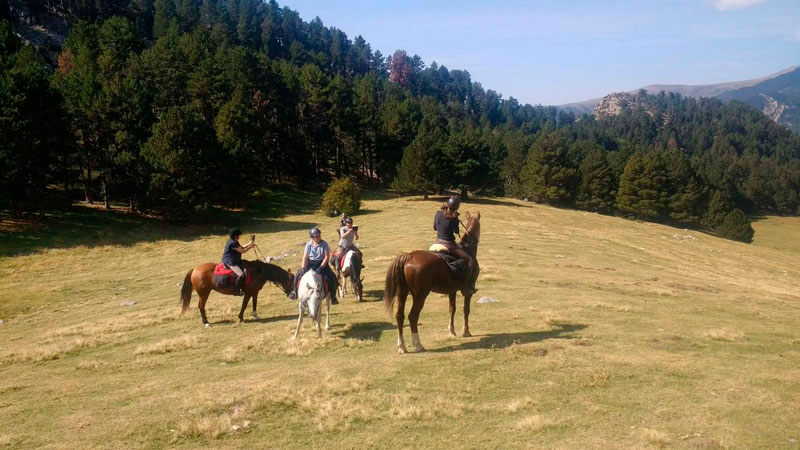 Rutas a caballo por el pirineo aragones jaca huesca