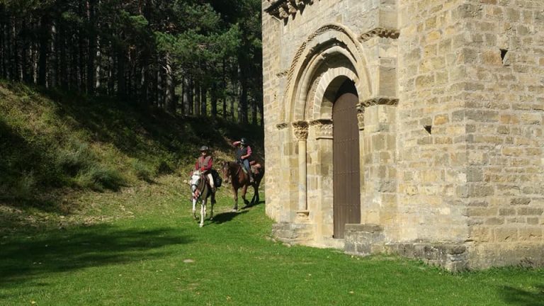 pirineo ecuestre rutas y paseos a caballo