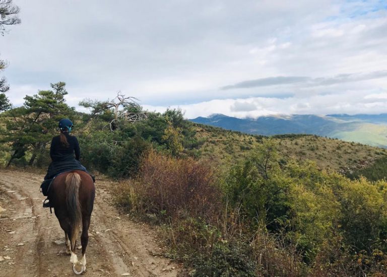 rutas a caballo en jaca pirineos